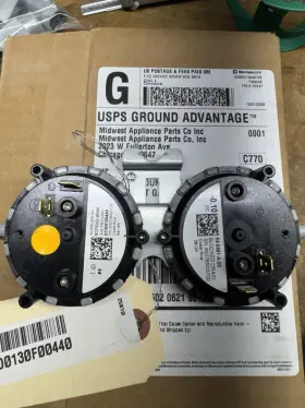 0130f00440 Amana-goodman -.1/-1.49 Dual Pressure Switch Oem