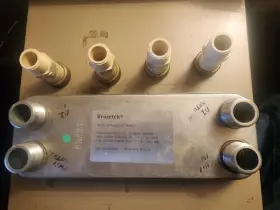 Bt4x12-10 Brazetek 4 Inch X12 -10 Plate Heat Exchanger 1 Mnpt With The Port Connector Fittings