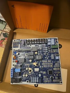 Cepl130988-61-r Carrier New Icp Hk42fz0703720 Furnace Control Board