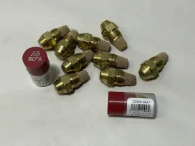 00065-80a1 Delavan .65gph 80 Nozzle Lot Of 11