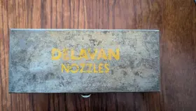 23d080 Delavan Lot 16 Oil Burner Nozzles Metal Case