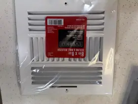 640623 Everbilt 8 Inch X White Paintable 4-way Ceiling And Wall Register Brand New