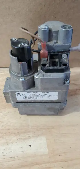 36c74-313 Fits White Rodgers Furnace Gas Valve 36c74313 New Old Stock