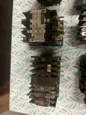 42df35a Furnas Siemens Large Lot Of Electrical Breakers Contacts More 42df Square D 8910 #2