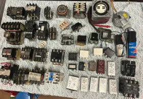 42df35a Furnas Siemens Large Lot Of Electrical Breakers Contacts More 42df Square D 8910
