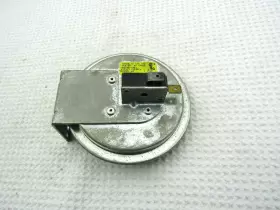 Fs6798-1661 Goodman Amana Janitrol Furnace Air Pressure Switch B13701-48