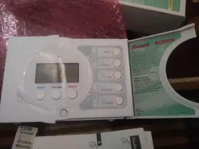 Tstata3272c Goodman 7-day Programmable Digital Commercial Thermostat 3 Heat 2 Cool 24 Vac