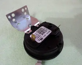 1s20137-b311 Honeywell Furnace Vacuum Pressure Switch Part # / C341750p01 #2