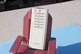 40015 Honeywell - Ceiling Fan Remote Control Tested