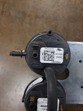 101599-02 Honeywell Ba20230 Furnace Dual Pressure Switch .2 Inch And 1.32 Wc Resideo #2