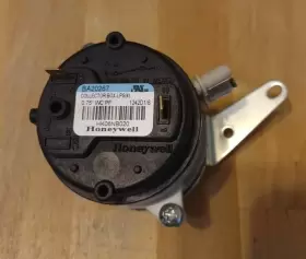 Hk06nb020 Honeywell Ba20267 Furnace Air Pressure Switch #2