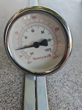 Gt161 Honeywell 2 Inch Thermometer With Well 32-250f