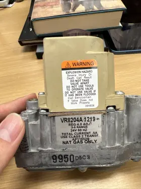 Vr8204a1219 Honeywell Vr8200a2223 Furnace Gas Valve
