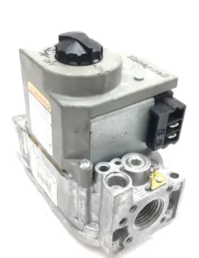 Vr8205a2024 Honeywell Furnace Gas Valve Inlet 1/2 Inch Outlet Used #g405a #2