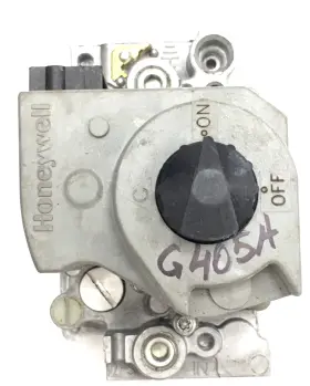 Vr8205a2024 Honeywell Furnace Gas Valve Inlet 1/2 Inch Outlet Used #g405a #3