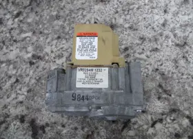 Vr8204m1232 Icp / Honeywell Hq1162036hw 1162036 Furnace Gas Valve Free Shipping