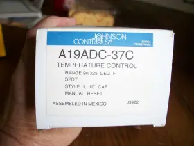 Johnson Controls A19adc-37c Temperature Control Bnib