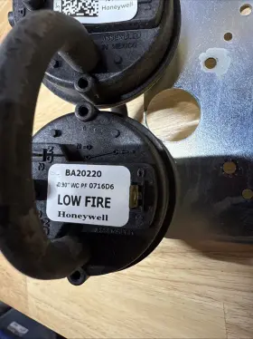 101126-07 Lennox Honeywell Pressure Switch Ba20220 Mp2168 #3