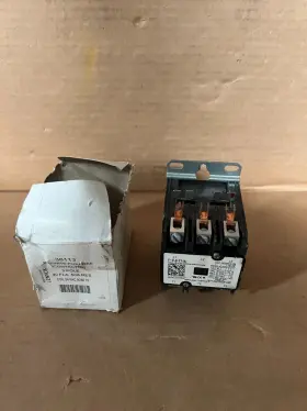 3100-30q1008cl Lennox 38113 P-8-7716 3-pole Contactor 40a 24v Coil Tyco