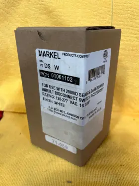 01061102 Markel Ds W 120-277 Vac White Inbuilt Baseboard Disconnect Switch Nib