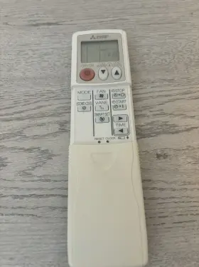 Km15e0037933 Mitsubishi Electric Km15e0027037 Oem Air Conditioner Remote #3