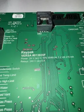 013935f Raypak F6018c Versa #013935f Pc Control Circuit Board #3