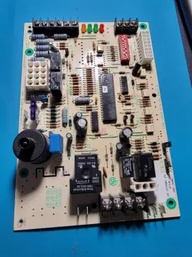 1095-83-203b Rheem Ruud Weather King Corsaire 4712 Honeywell Furnace 2 Stage Circuit Board 1095-205 #2