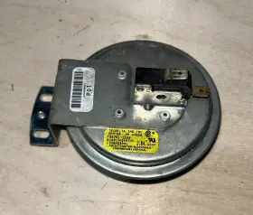 Fs6751-1523 Trane C340450p01 Furnace Pressure Switch Used