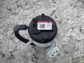 C342634p67 Trane / Ba20222 High Low Furnace Dual Air Pressure Switch Assy Used
