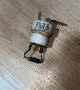 G5am0400 Trane G5amo400 Microtemp Fuse Fus1348 Fus01348 Used