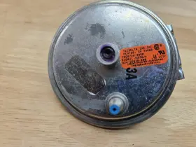 Tridelta Fs6072a-2068 Furnace Air Pressure Switch 024-26038-000 .40 Inch Wc