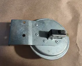 Fs6706-1387 Tridelta Furnace Air Pressure Switch 1093435