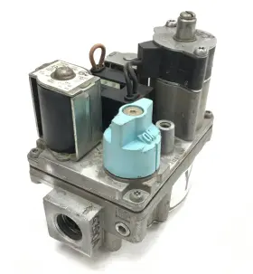 21c663518p01 White-rodgers Gas Valve 36e96 228 Out 1/2 Inch In Used #g390a