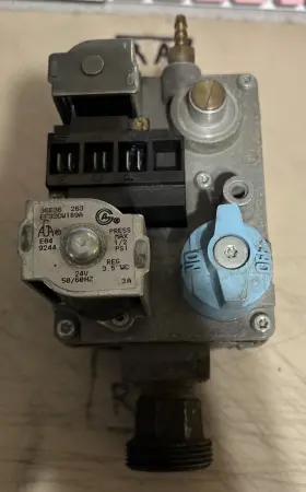Ef32cw189a White-rodgers 36e36-263 Gas Valve Ra