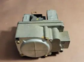 C64769-06 White-rodgers 36e96-246 Furnace Gas Valve #2