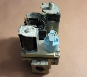 C64769-06 White-rodgers 36e96-246 Furnace Gas Valve #3
