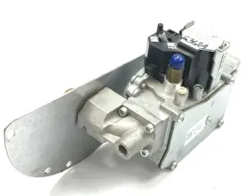 36j29-201p1 White-rodgers 421084 Furnace Gas Valve In Out 1/2 Inch Used #g362a #2
