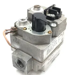 B12826-05 White-rodgers 36c03 205 Hvac Furnace Gas Valve In Out 1/2 Inch Used #g84a