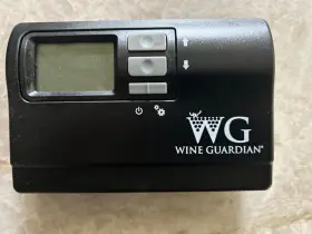 39h0039-00 Wine Guardian Thermostat Working In Excellent Condition