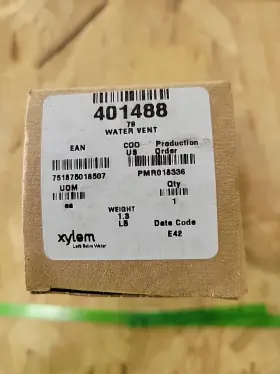 401488 Xylem 79 Straight Water Main Vent Valve 75 Psig 1/2 X 3/4 Nib