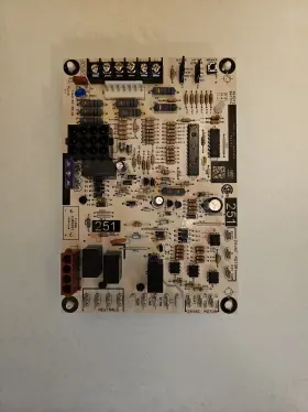 S1-03102951001 York Control Board Replacement For Tm9x And Tm8x Series Natural Gas