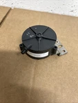 MPL-9300-V-0.37-DEACT-N/O-VS Air Pressure Switch #2E5B. Fixed Price $25.00.