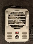 Vintage Lakewood 792/JR Portable Electric Space Heater Fan Gray. Fixed Price $23.00.