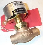Honeywell VP531C1034 1/2 Inch Sweat Bronze Pneumatic Valve. Fixed Price $372.28.