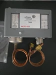 Johnson Controls Penn Micro-set Dual Pressure P70SA-1C. Fixed Price $200.00.