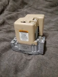 Honeywell SV9502H1706 Hvac Gas 24V 43166-001. Fixed Price $239.97.