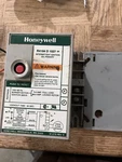 Honeywell R4184 1027 Intermitate Ignition Control Primary Oil System #2. Fixed Price $220.00.