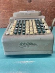 Antique Rc Allen Machine Co. Chicago Illinois Cast Iron. Fixed Price $85.00.