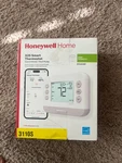 Honeywell Home X2S Smart Thermostat RTH2CWF Wifi Programmable New In Box. Fixed Price $27.49.